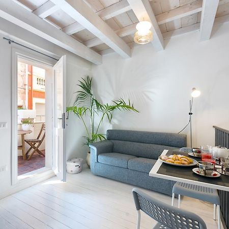 Castelletto Suite La Marina Кальяри Экстерьер фото
