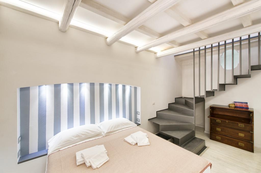 Castelletto Suite La Marina Кальяри Экстерьер фото