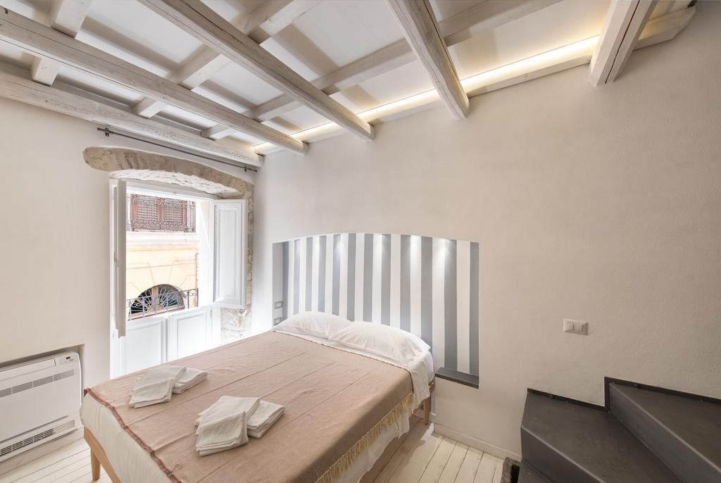 Castelletto Suite La Marina Кальяри Экстерьер фото